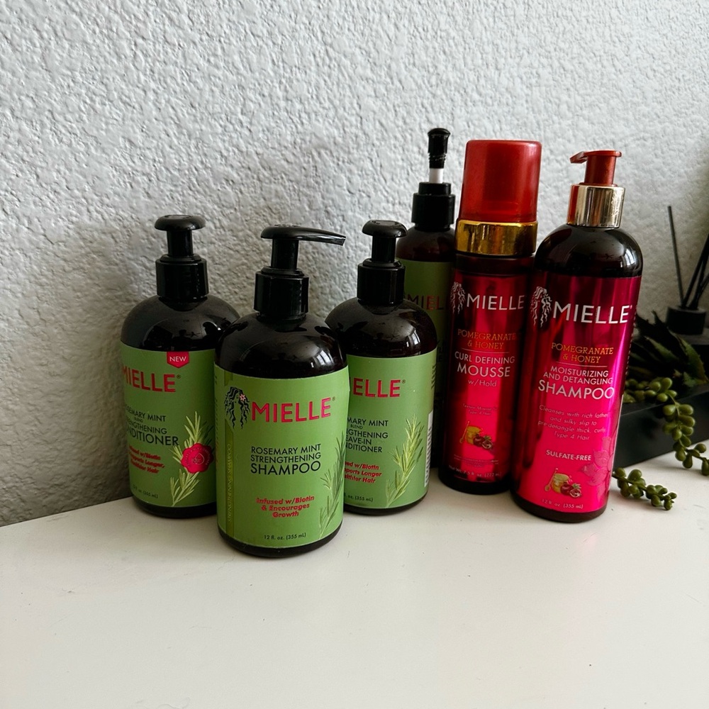 Mielle Hair Care Set - Green and Red